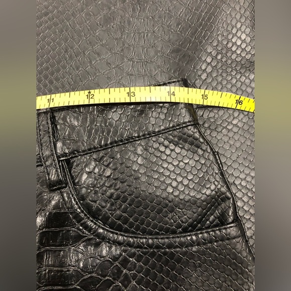 609. Wilfred Vegan Leather Pants in Black Python Embossed Size 6 - Picture 9 of 11